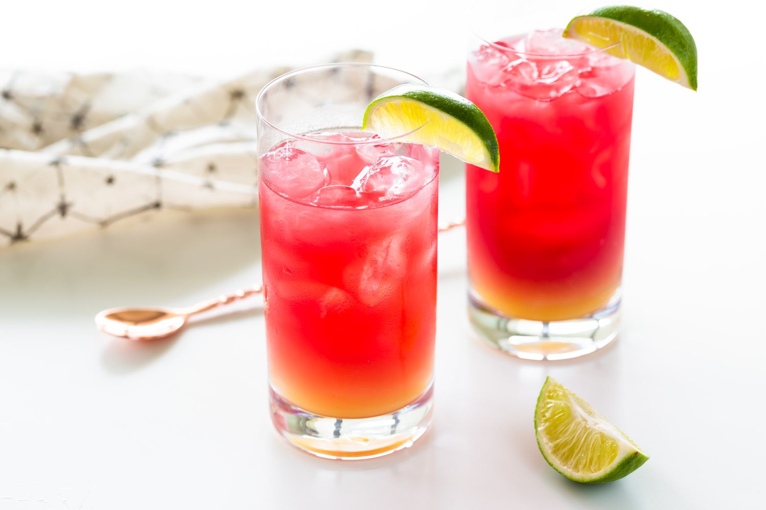 Top 10 cocktail vodka đơn giản dễ pha chế tại nhà 